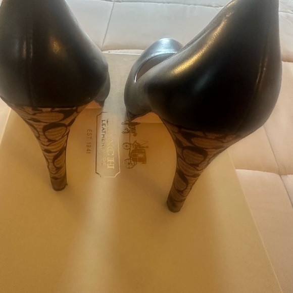 Coach Black Heels with Pointed Toe Design and High Stiletto Style - Picture 3 of 10